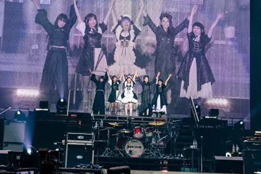 BAND-MAIDの世界進出！メイド姿のロックバンドが世界を魅了するってホント？メイド姿とロックサウンドのギャップとは！？