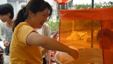 夏祭り夜店で食べる美味しいフワフワ綿菓子♪