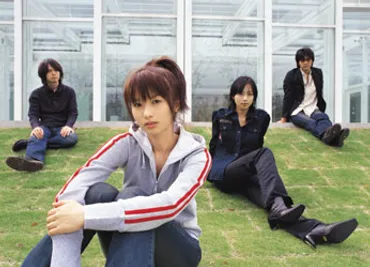 GARNET CROWとは?