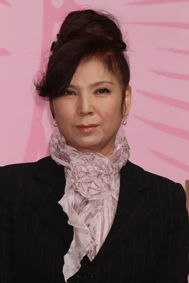 八代亜紀の熟年離婚 「夫と可愛がっていた後輩歌手の不倫」が原因か