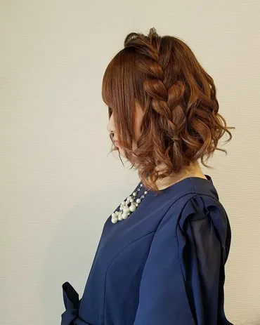 サイド三つ編みだけじゃない♡三つ編みヘアアレンジをわかりやすく 