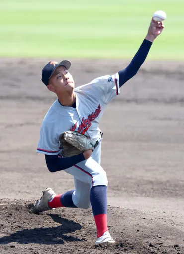 京都国際、７回コールドで明石商を下し４強「伸び盛り」２年生左腕・西村一毅が５安打１失点完投 