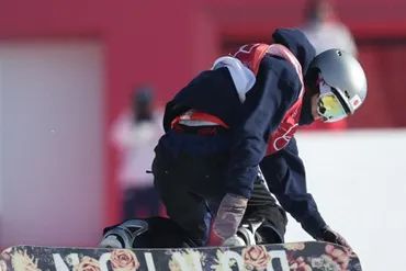 北京五輪ここに注目：悔し涙の平昌から4年 スノボ鬼塚雅を飛躍させた「数ミリ」の変化 