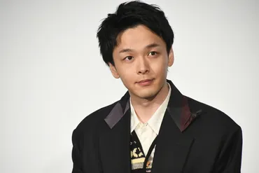 中村倫也、結婚祝福の拍手に感謝 映画で宇宙人役「今回はノリ ...