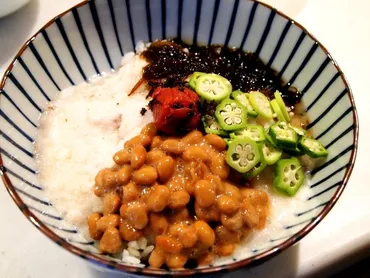 納豆おくら山芋もずくのネバネバ丼