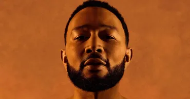 iFLYER: John Legend（ジョン・レジェンド）、美しいピアノの旋律と歌をフィーチャーしたアルバム『LEGEND (Solo Piano  Version)』をリリース