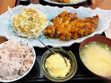 コスパ◎の定食が人気「黒酢チキン南蛮定食たかもとや小倉東店」