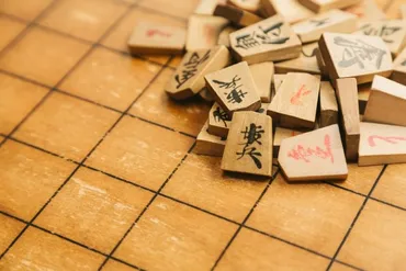 『盤上の向日葵』は天才棋士の苦悩を描いたミステリー小説？柚月裕子による傑作ミステリーとは!!?