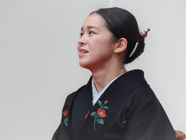 林家つる子の真打昇進を徹底解説！落語界に新風を吹かす女性落語家、その魅力とは？林家つる子 真打昇進披露興行レポート：『紺屋高尾』から新たな挑戦まで