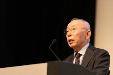 ファストリ柳井゛社長゛「10兆円達成は難しくない」 10月12日会見全文レポート 