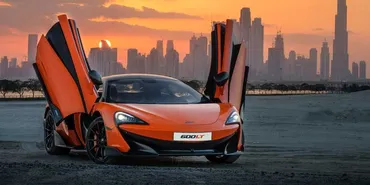 マクラーレン 570S スパイダーってどんな車？オープンカーの常識を覆す!!