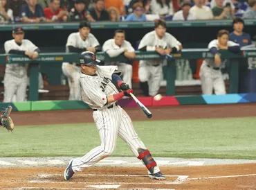 WBC決勝】岡本和真のソロは予測打率.778で本塁打率72％ 村上の今大会初アーチはともに10割の『究極のバレル』：中日スポーツ・東京中日スポーツ