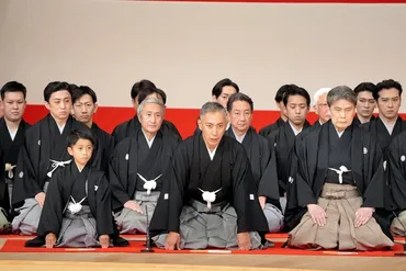 市川海老蔵さんが十三代目「團十郎」に 歌舞伎座で特別公演：朝日新聞デジタル