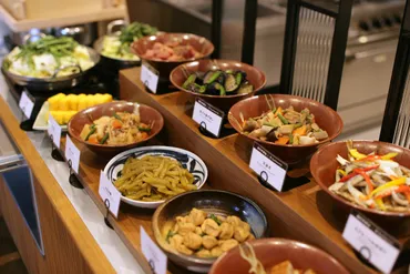 地元食材たっぷり！魅惑の朝食バイキング 